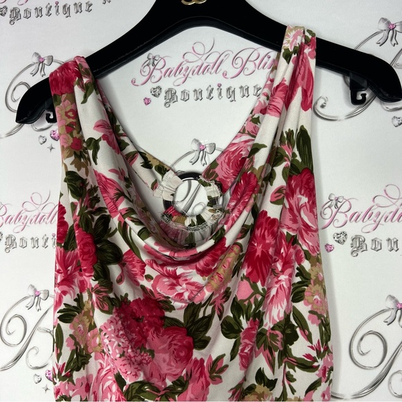 Floral y2k tank top with metal O ring back detail pink white green flowers - Picture 10 of 10